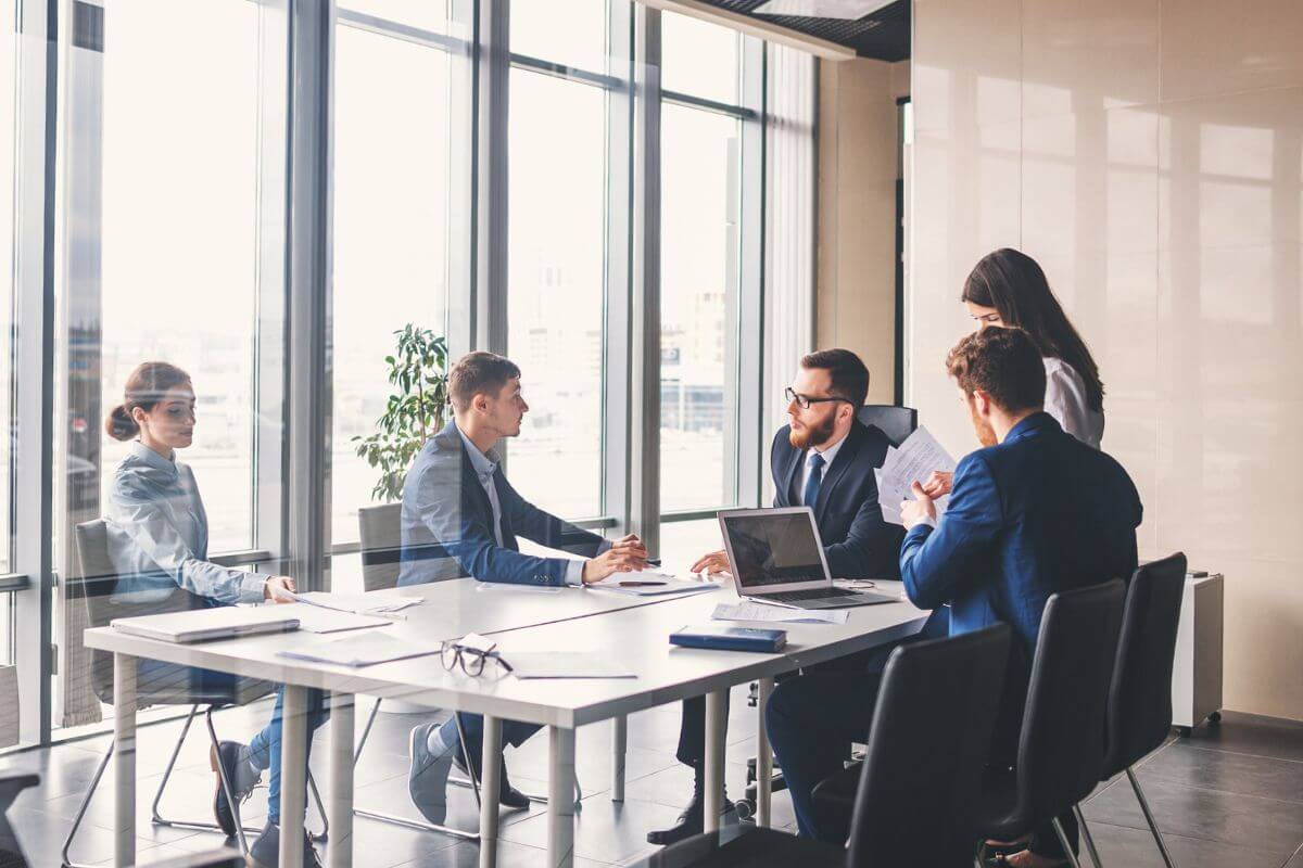 Optimizing Business Communication with Multi-Platform Integration